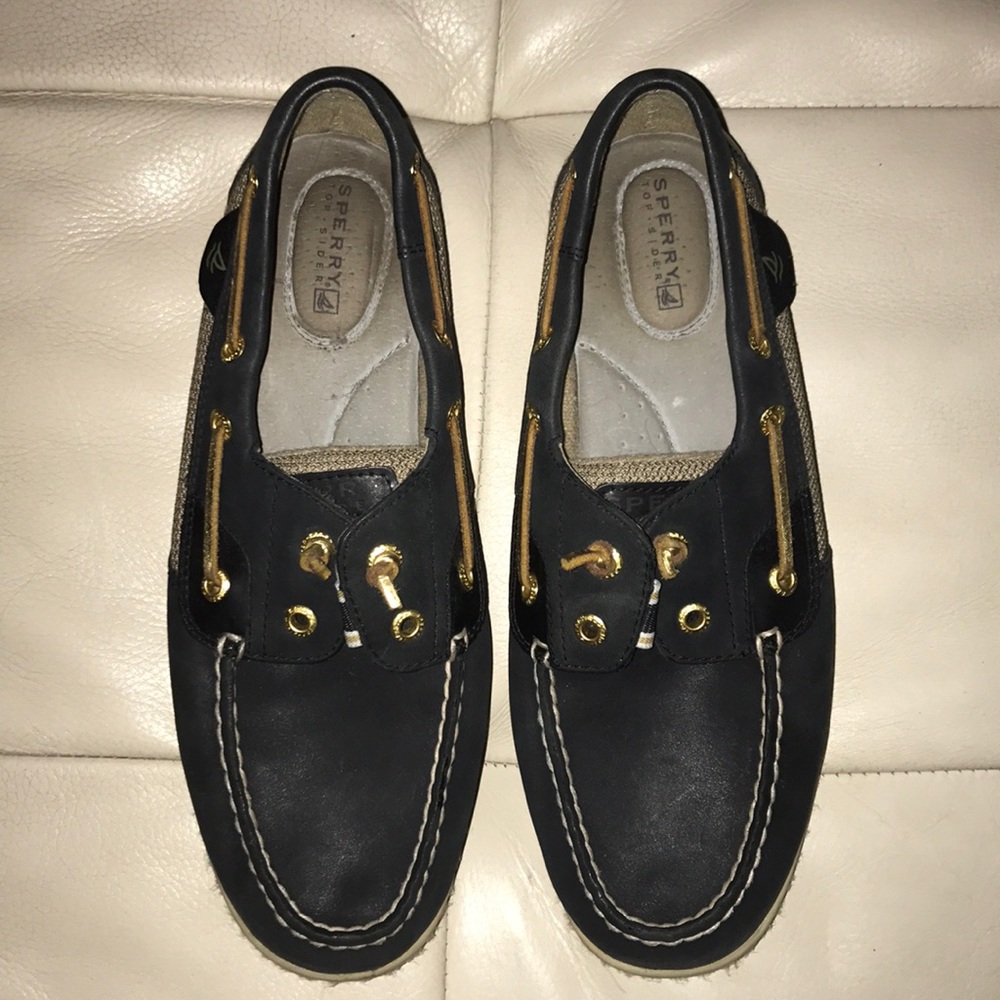Women's black sperry's